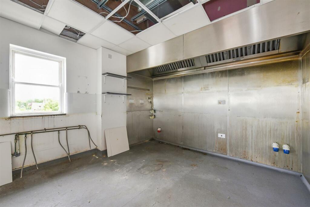 Additional image 17 of Tarrant Street, Arundel