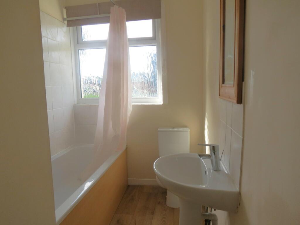 Additional image 12 of 4 bedroom Semi Detached House in Winton