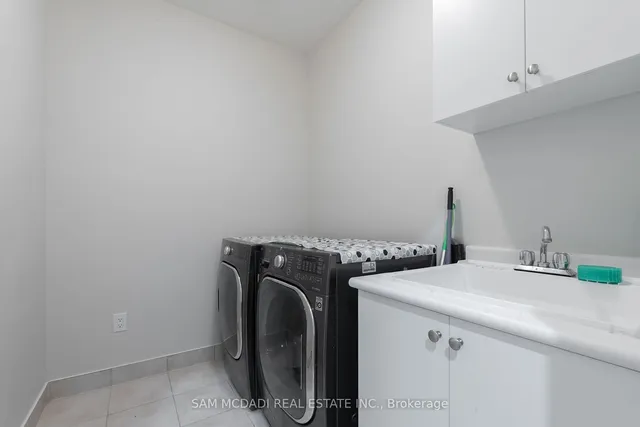 Additional image 32 of 249 Agro St