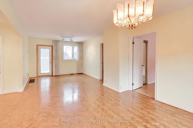 Additional image 30 of 1 Burlington Cres