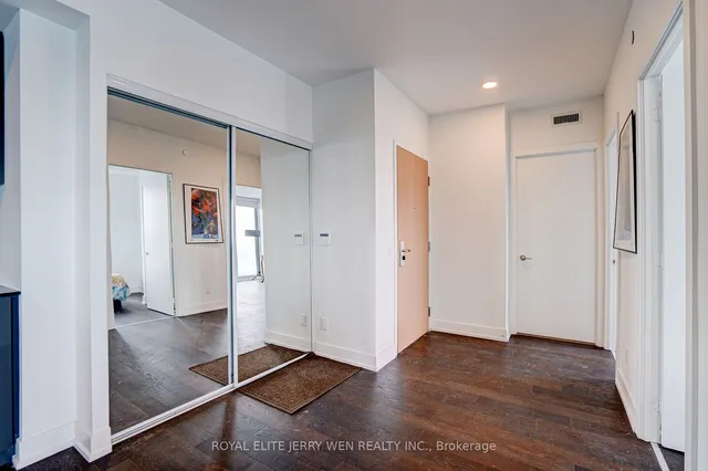 Additional image 18 of 7 Grenville St Unit 4811