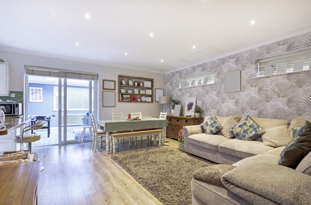 Additional image 2 of Willow Dr, Polegate, East Sussex, BN26