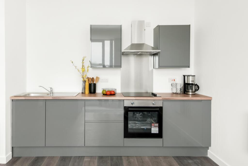 Additional image 9 of Card House, Bingley Road, Bradford, BD96FF