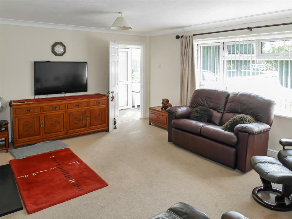 Additional image 2 of Holly Drive, Wick, Littlehampton