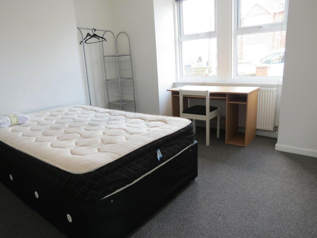 Additional image 5 of 3 bedroom Semi Detached House in Charminster