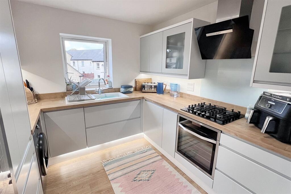 Additional image 9 of Wool