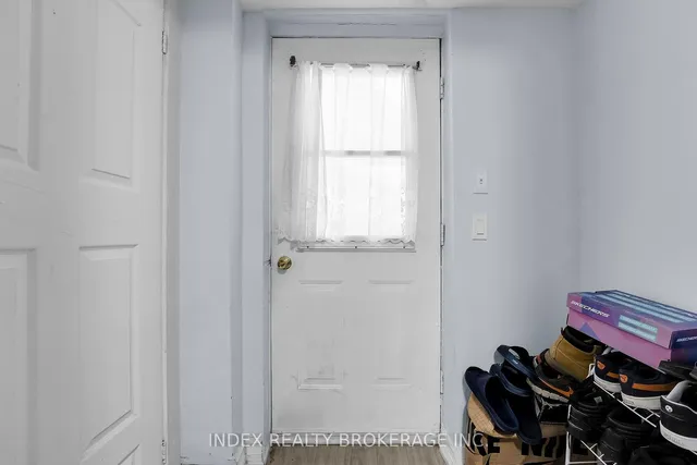 Additional image 22 of 23 Mandarin Cres