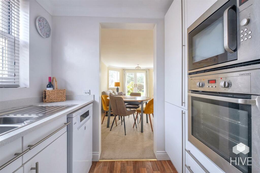 Additional image 10 of West Cliff Gardens, West Cliff, Bournemouth