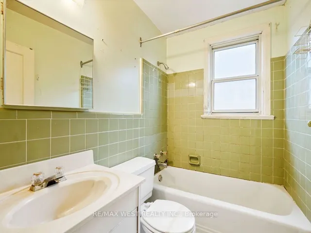 Additional image 17 of 4 Allen Ave