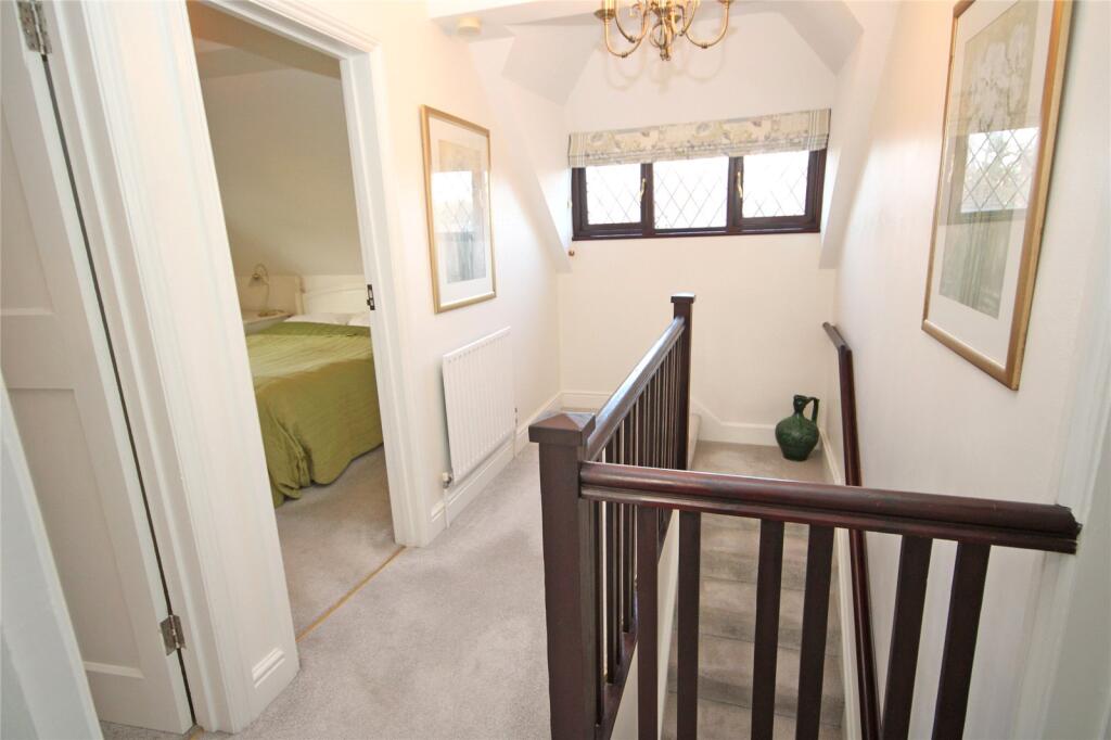 Additional image 15 of Dilly Lane, Barton on Sea, New Milton, Hampshire, BH25