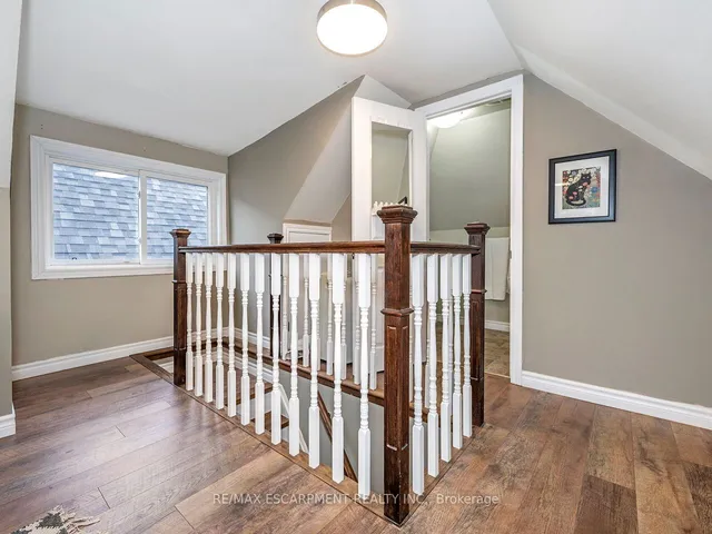 Additional image 31 of 218 Cumberland Ave