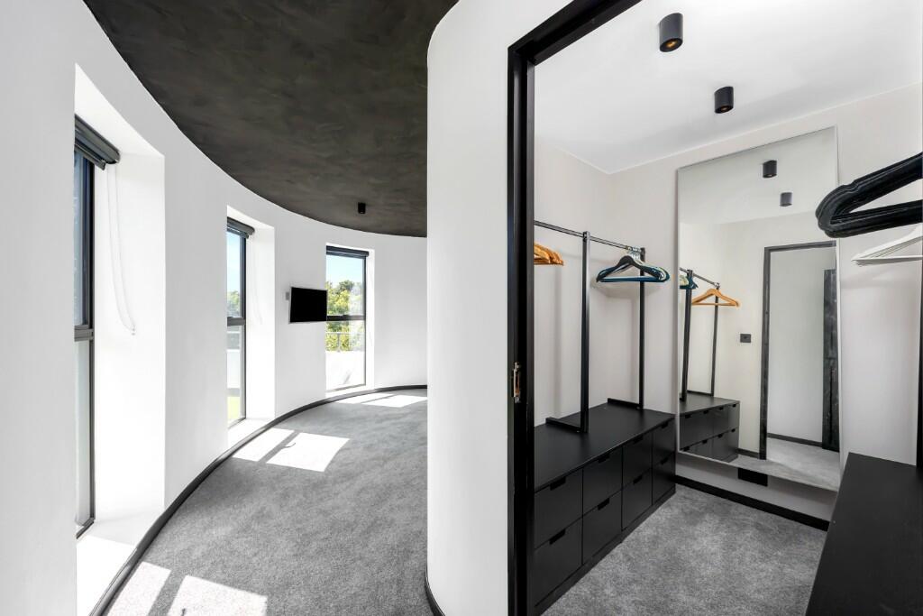Additional image 17 of Woodland Drive, Hove, East Sussex, BN3
