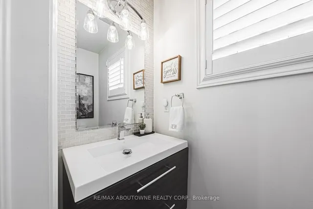 Additional image 19 of 94 Valmont St