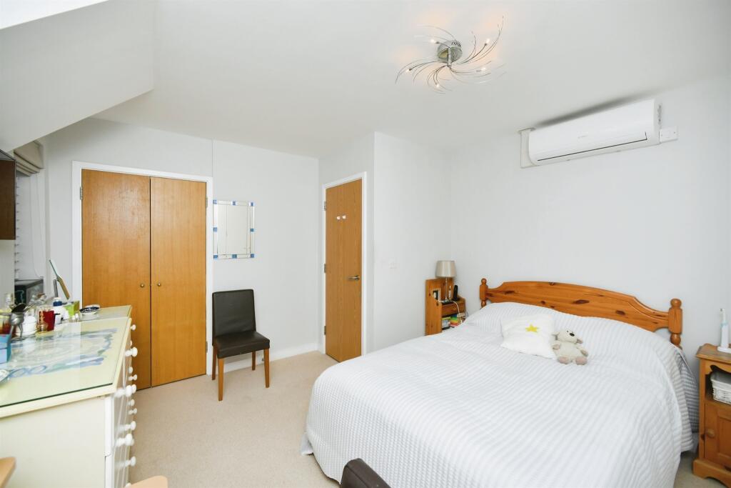 Additional image 17 of Downsway, Southwick, Brighton