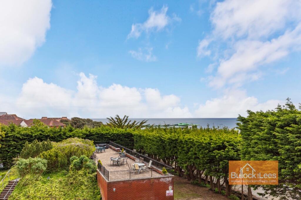Additional image 18 of Burlington Mansion, Boscombe Spa, stunning flat