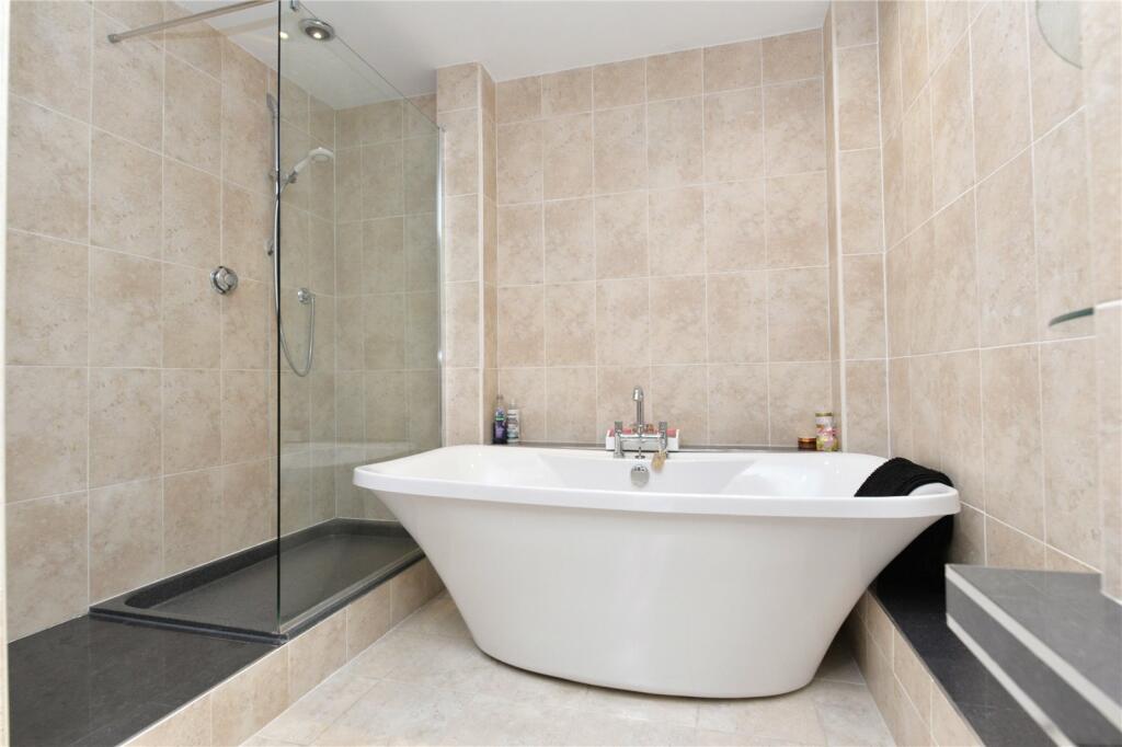 Additional image 5 of Barton Chase, First Marine Avenue, Barton on Sea, New Milton, BH25