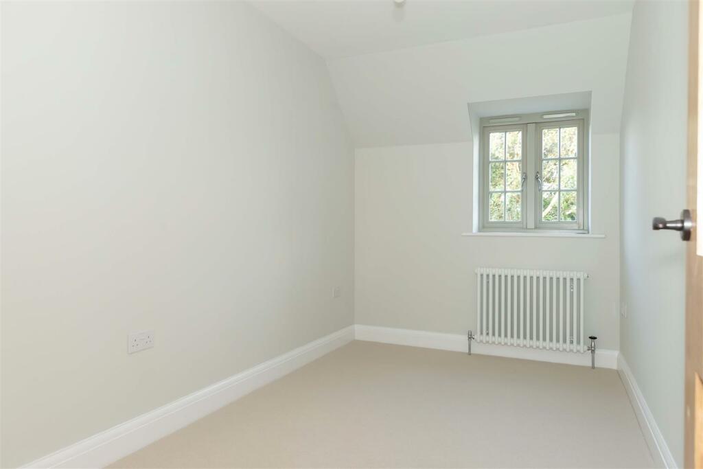 Additional image 25 of East Avenue, Goring-By-Sea, BN12 4DD