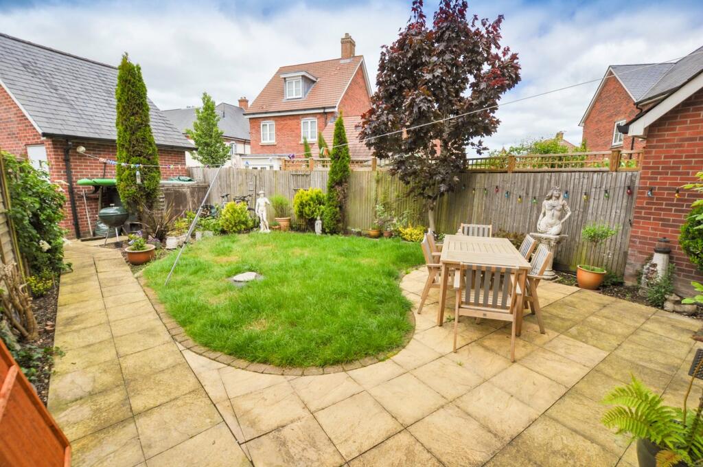 Additional image 10 of Griffin Close, Wimborne, BH21