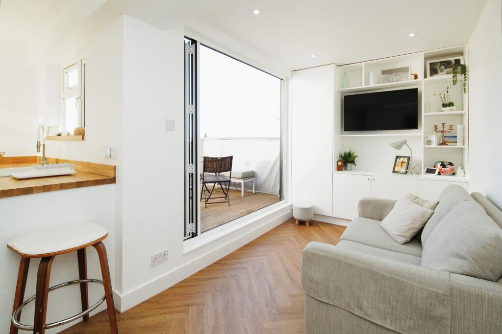 Additional image 4 of Upper North Street, Brighton