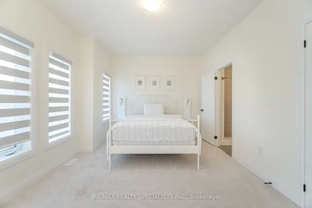 Additional image 24 of 18 Eastman Dr