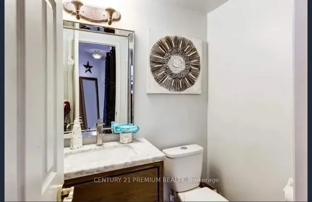 Additional image 12 of 14 Saddletree Tr