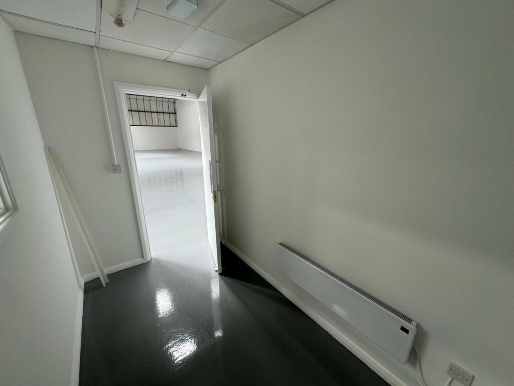 Additional image 7 of Unit 3A Malthouse Trading Estate, Brighton Road, Shoreham-By-Sea, West Sussex, BN43