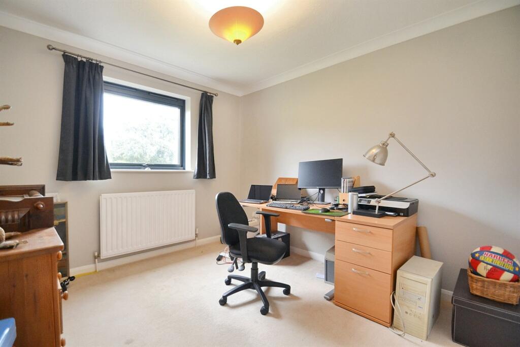 Additional image 23 of Broadstone