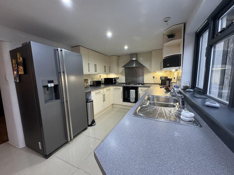 Additional image 5 of Immaculate Town Centre Home on North Street, Wareham