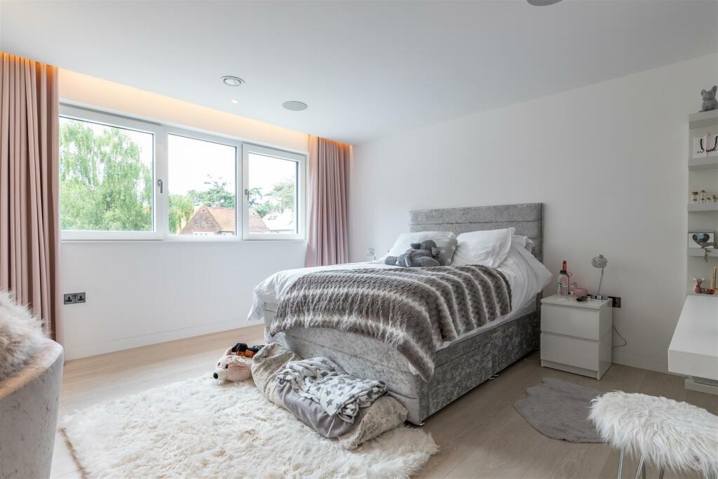 Additional image 21 of Newton Road, Canford Cliffs