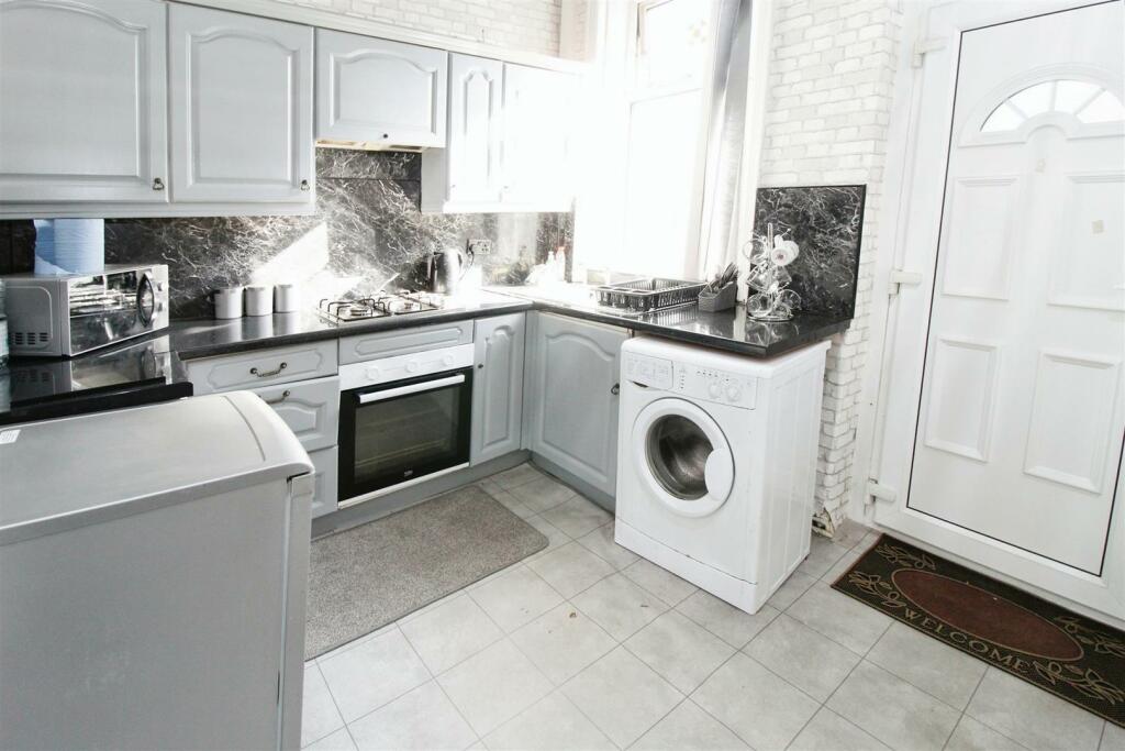 Additional image 4 of Chislehurst Place, Bradford, BD5 0PH