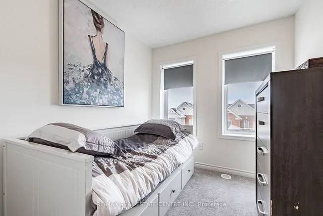 Additional image 21 of 1141 Duignan Cres