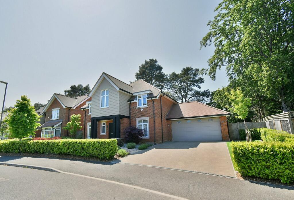 Additional image 27 of Dormy Crescent, Ferndown, BH22