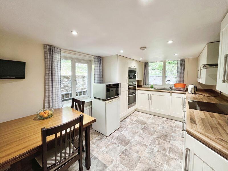 Additional image 4 of Woodsleigh Cottage, Lady Bridge Lane, Heaton