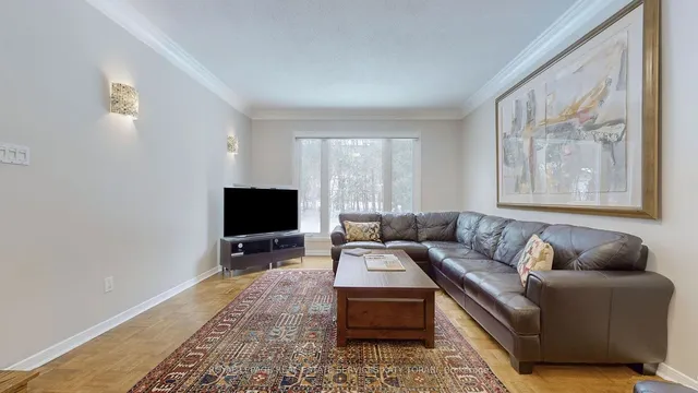 Additional image 2 of 52 Leacock Cres