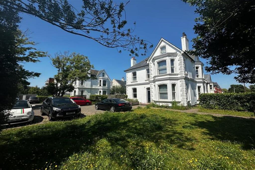 Mill Road, Worthing, BN11