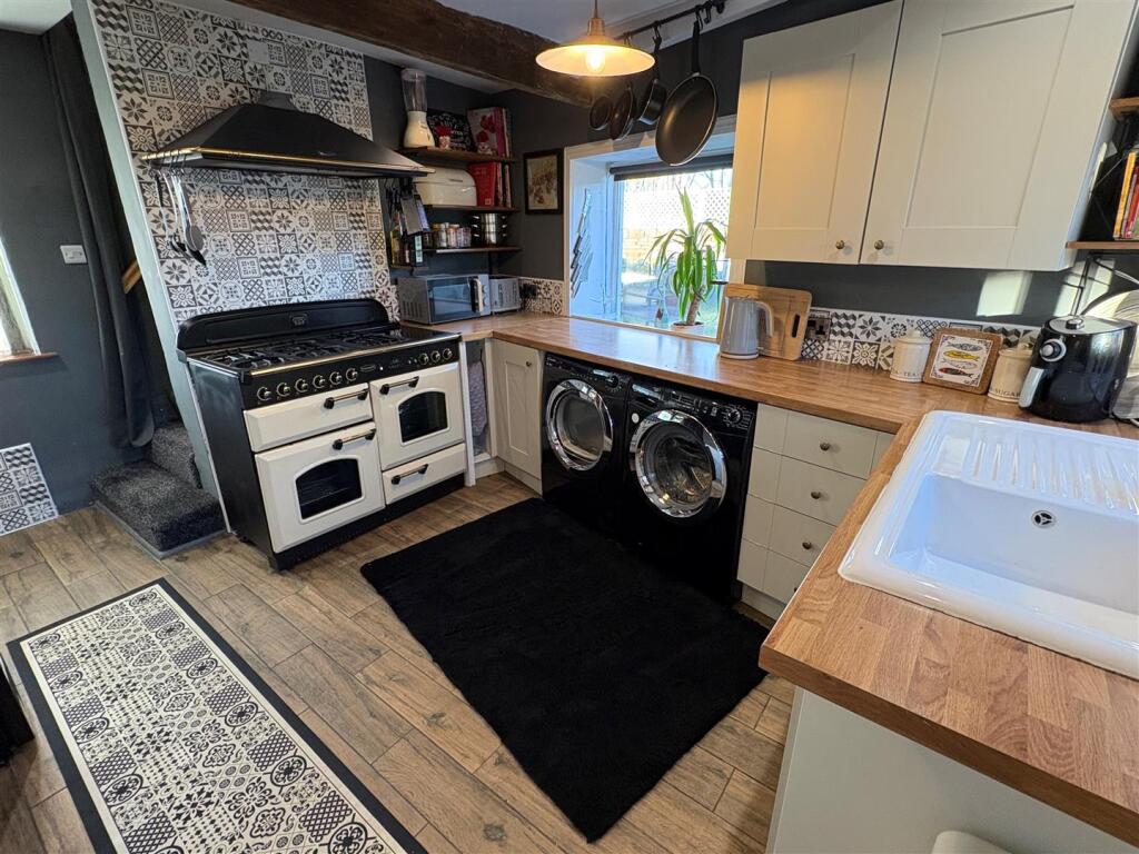 Additional image 21 of Carr House Gate, Wyke, Bradford