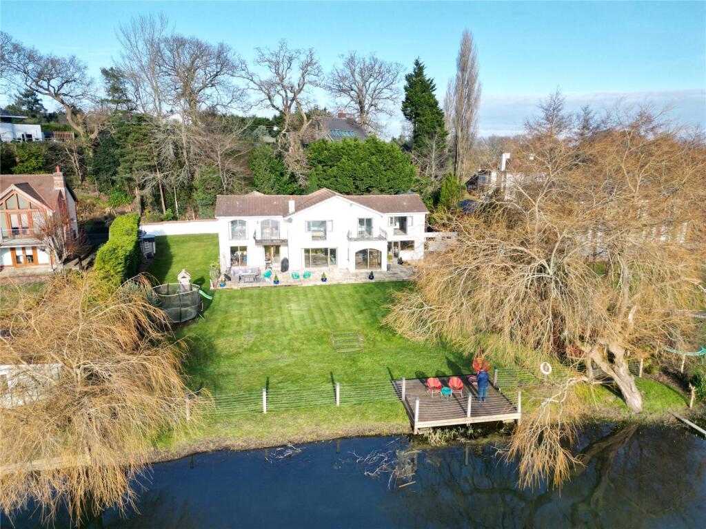 Windmill Lane, Ringwood, Dorset, BH24