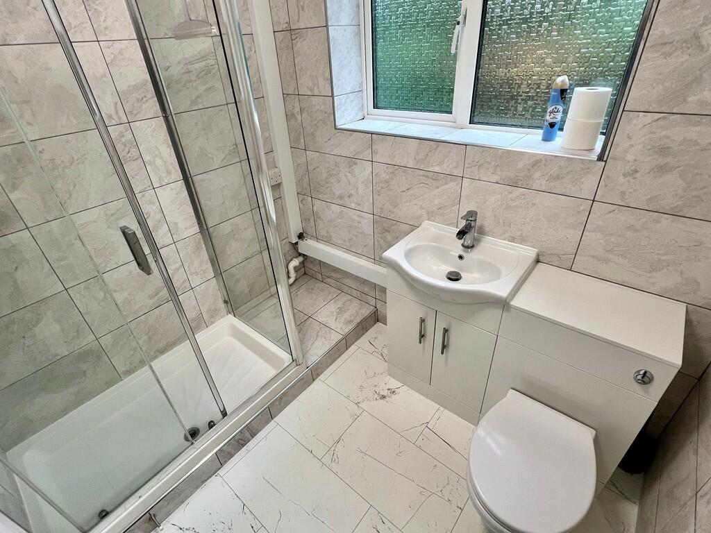 Additional image 8 of Richmond Park Road, Bournemouth