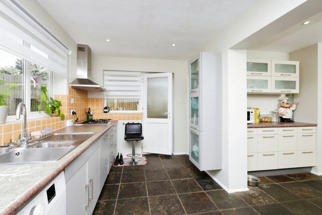 Additional image 10 of Buckle Close, Seaford