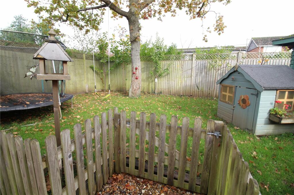 Additional image 8 of Oak Road, New Milton, Hampshire, BH25