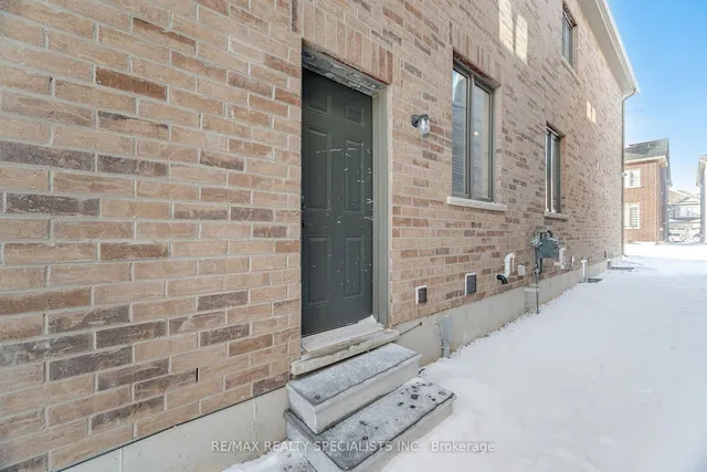 Additional image 32 of 18 Eastman Dr