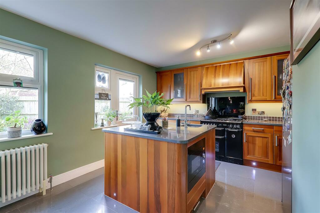 Additional image 11 of Charmandean Road, Broadwater