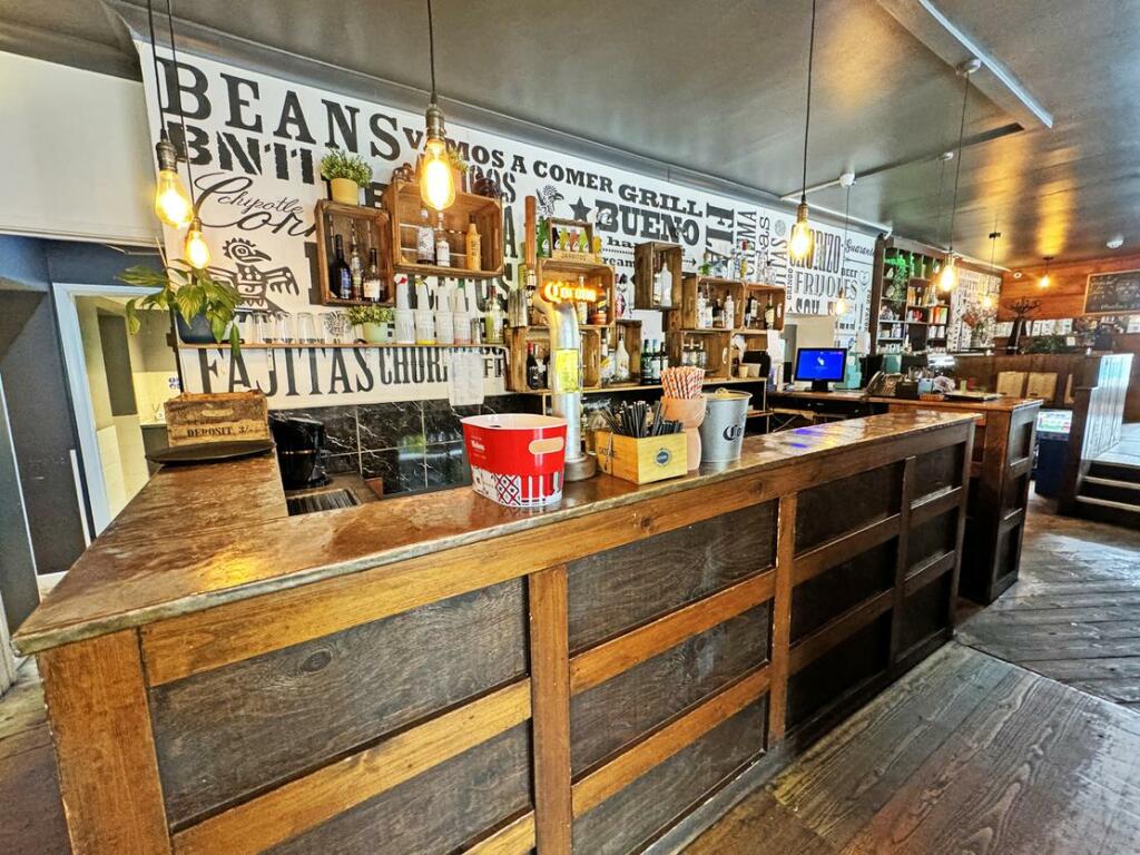 Additional image 2 of Liming Restaurant, 13-15 New Street, Worthing, West Sussex, BN11 3BT