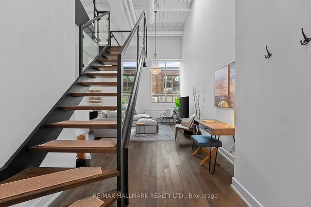 Additional image 13 of 326 Carlaw Ave Unit 106