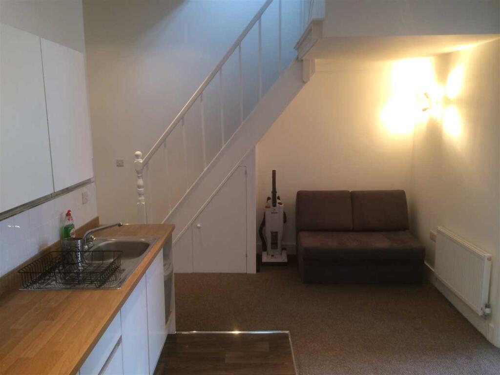 Additional image 14 of Top Floor Flat Clifton Road