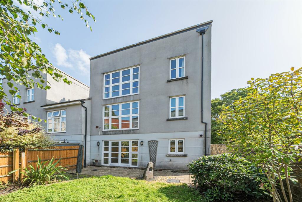 Additional image 20 of Royal Victoria Park, Bristol