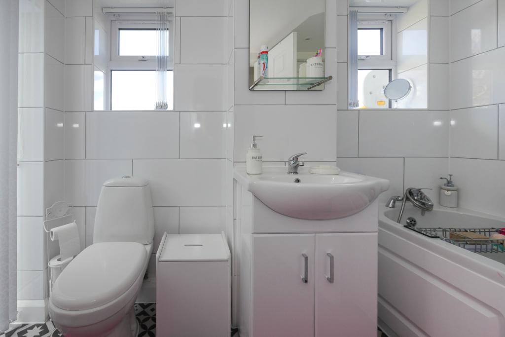 Additional image 19 of Roundwood Road, Baildon, Shipley, West Yorkshire, BD17