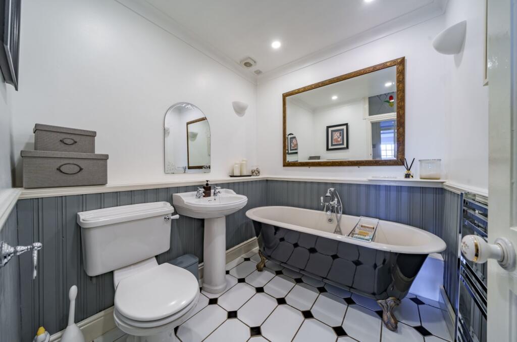 Additional image 8 of Susan Wood, Chislehurst