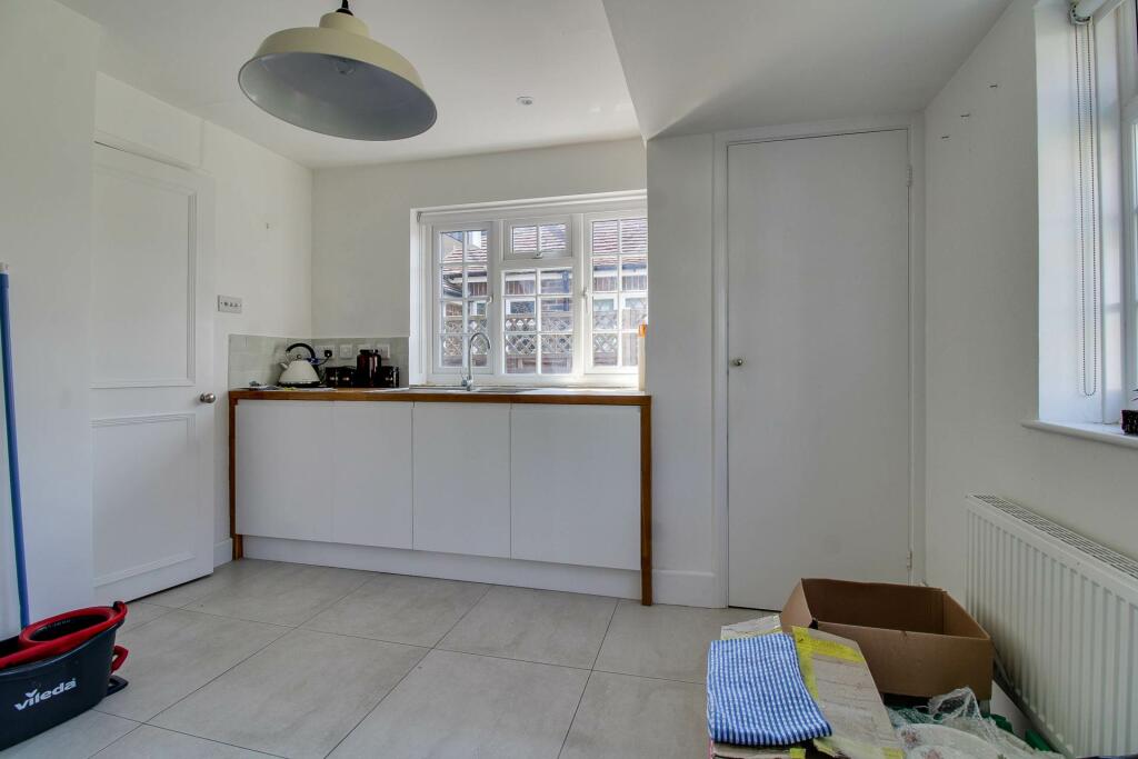 Additional image 5 of Barn Close, Kingston