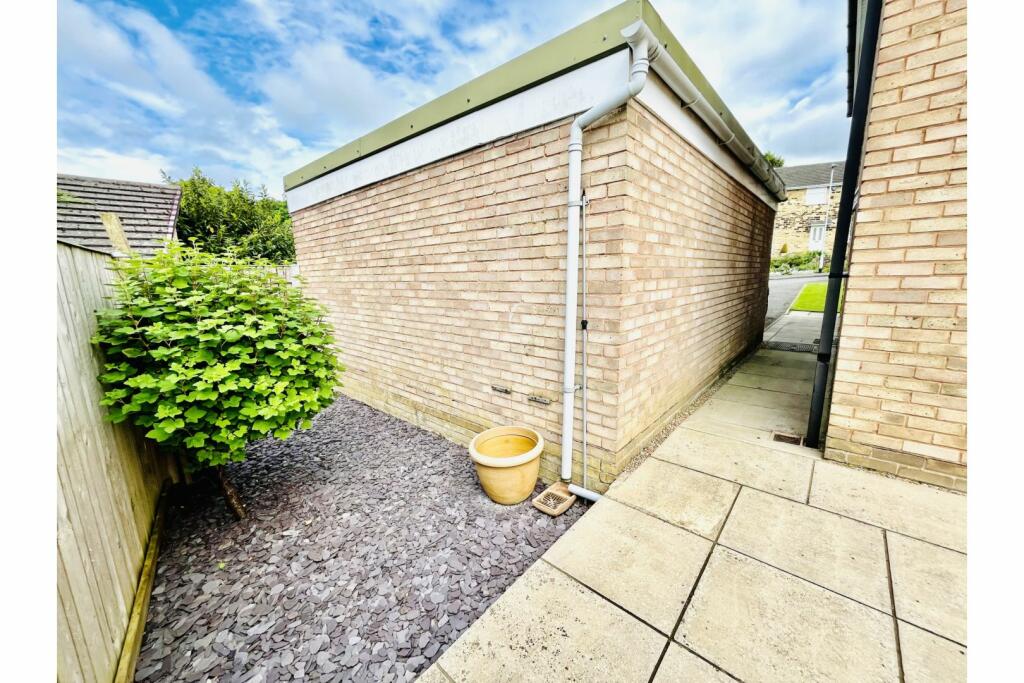 Additional image 8 of Glen Rise, Shipley, BD17